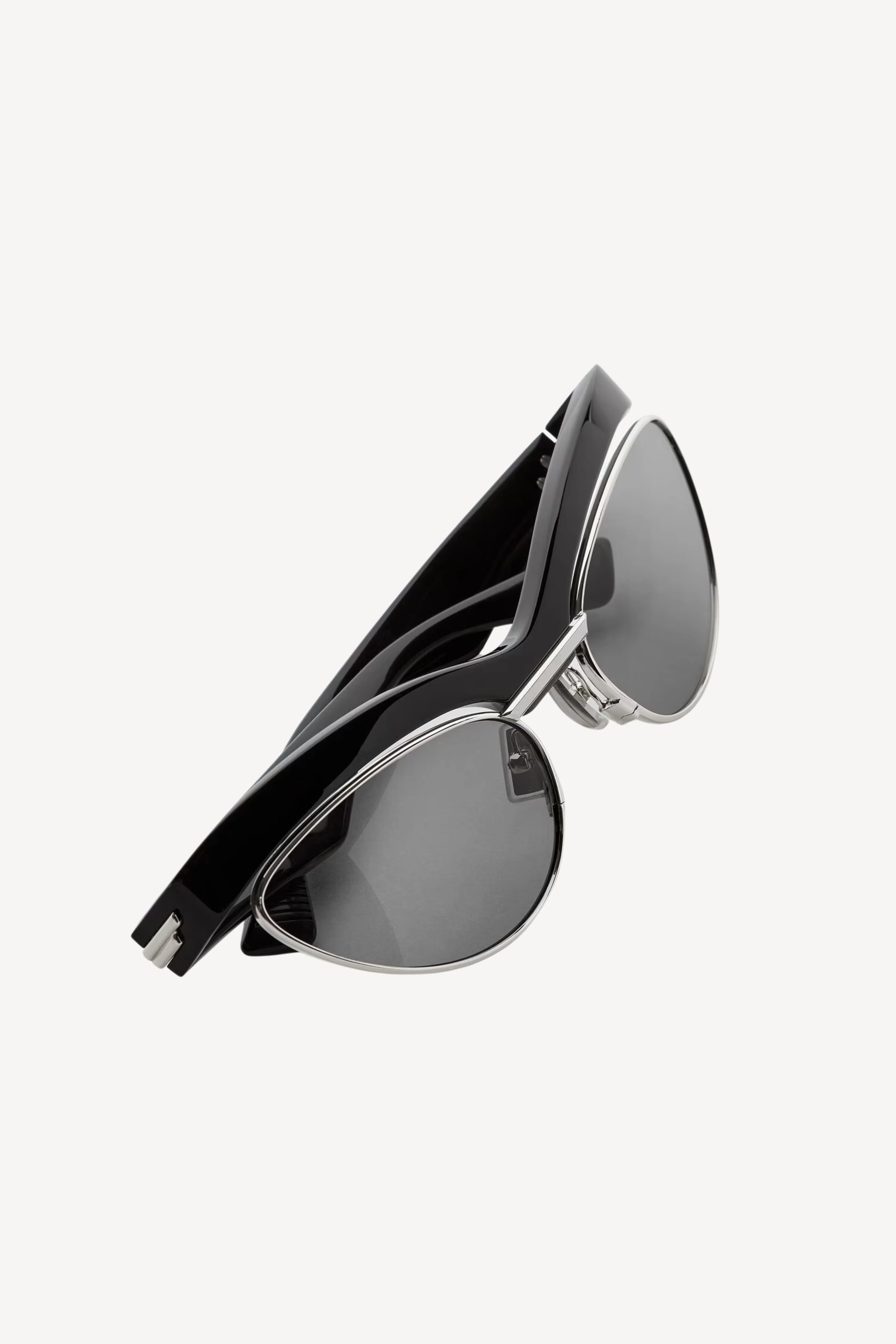 Duo Angle Cat Eye Sunglasses in Black - Image 3