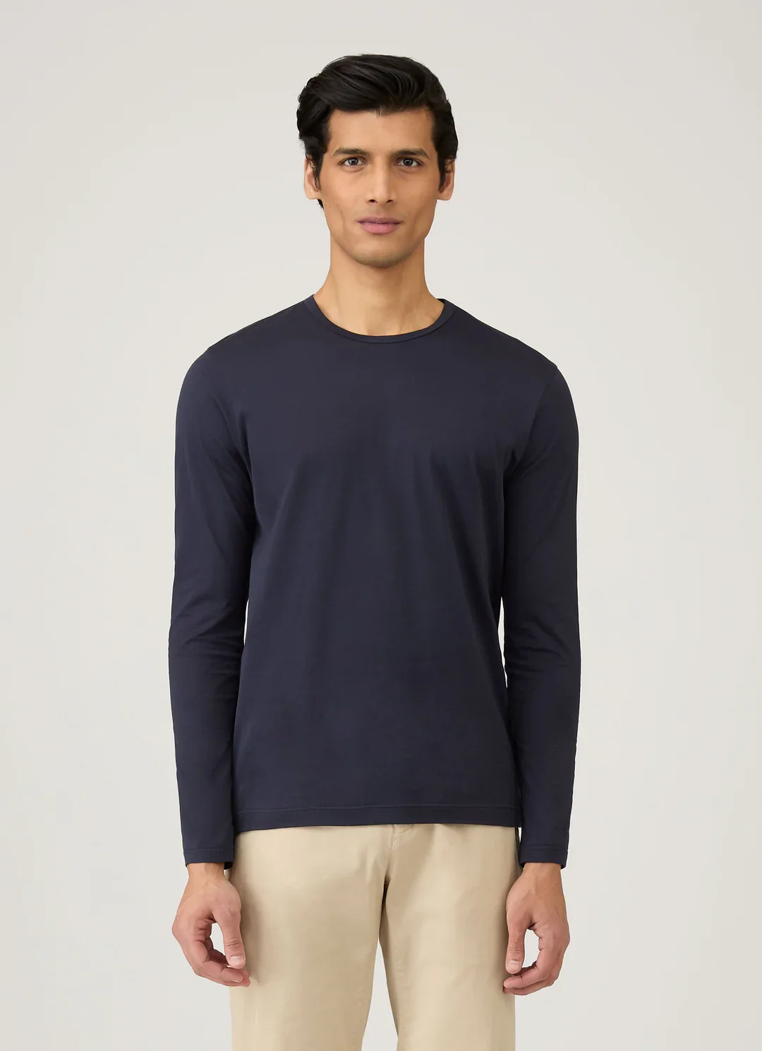 Long Sleeve Classic T-Shirt in Navy - Image 2