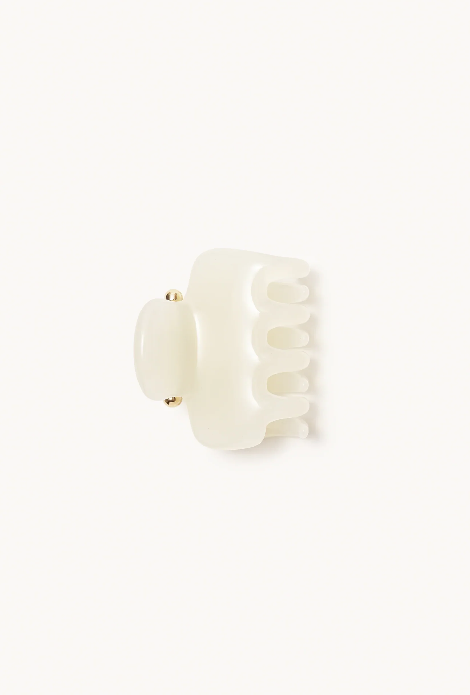No. 2 Claw Clip in Milk - Image 9