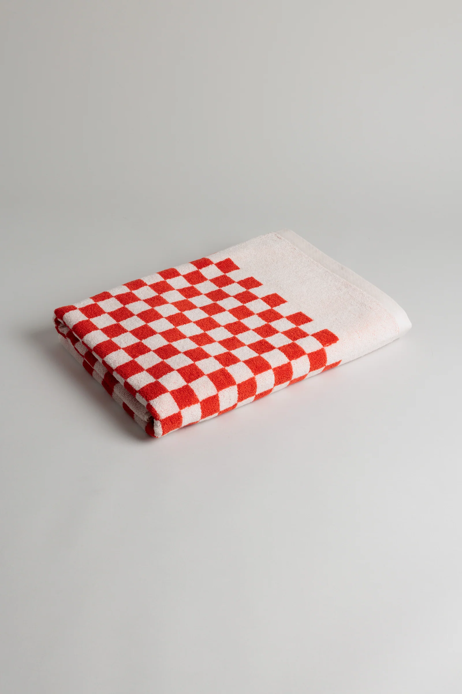 Roman Pool Towel in Paloma Sun
