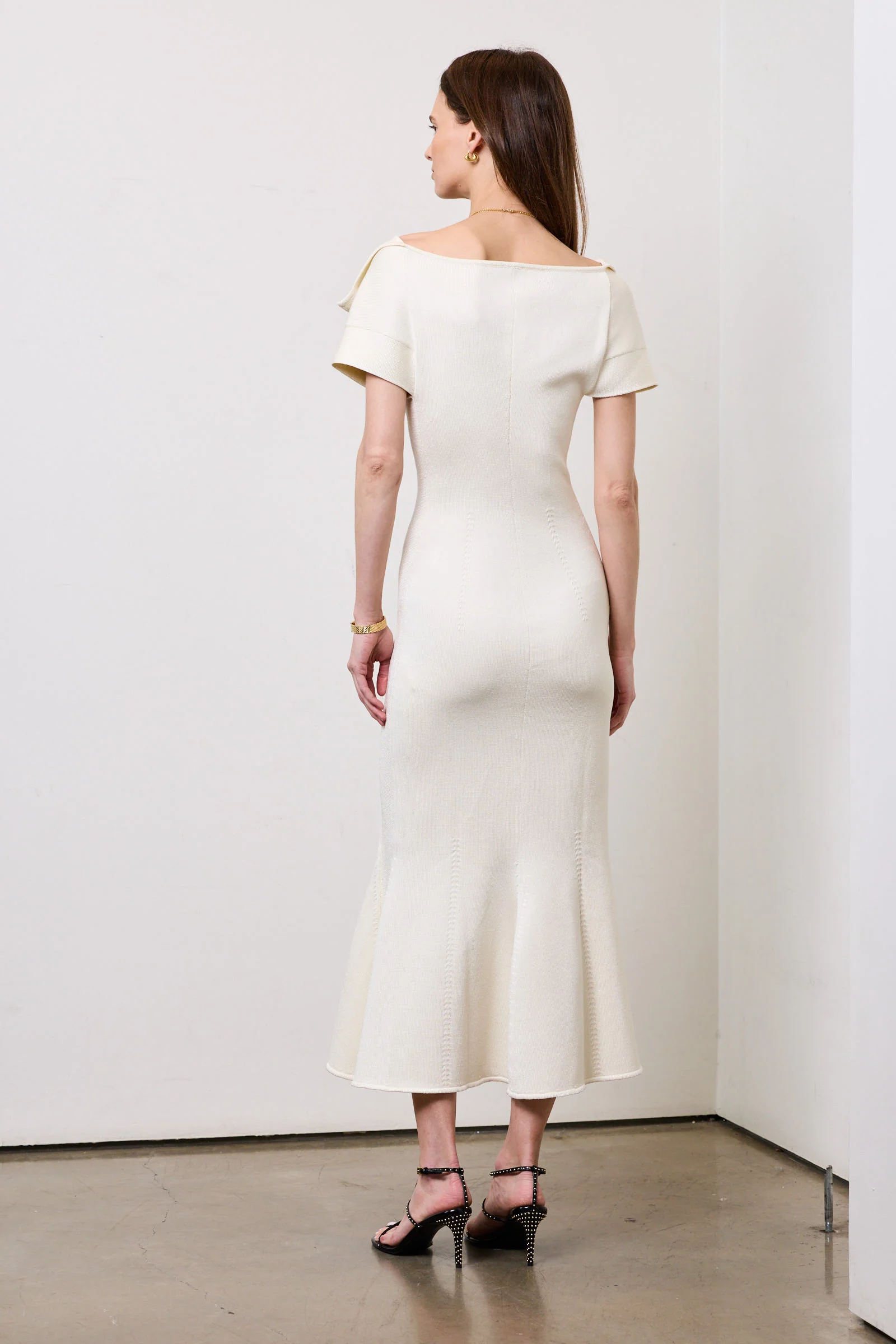 Zaria Sculpted Knit Dress - Image 4